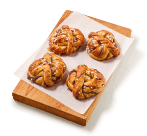 Geknoopte kaneelbroodjes