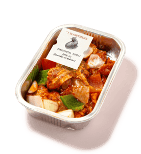 Kipovenschotel met spek, paprika en ui